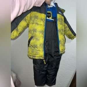 2t Snowsuit